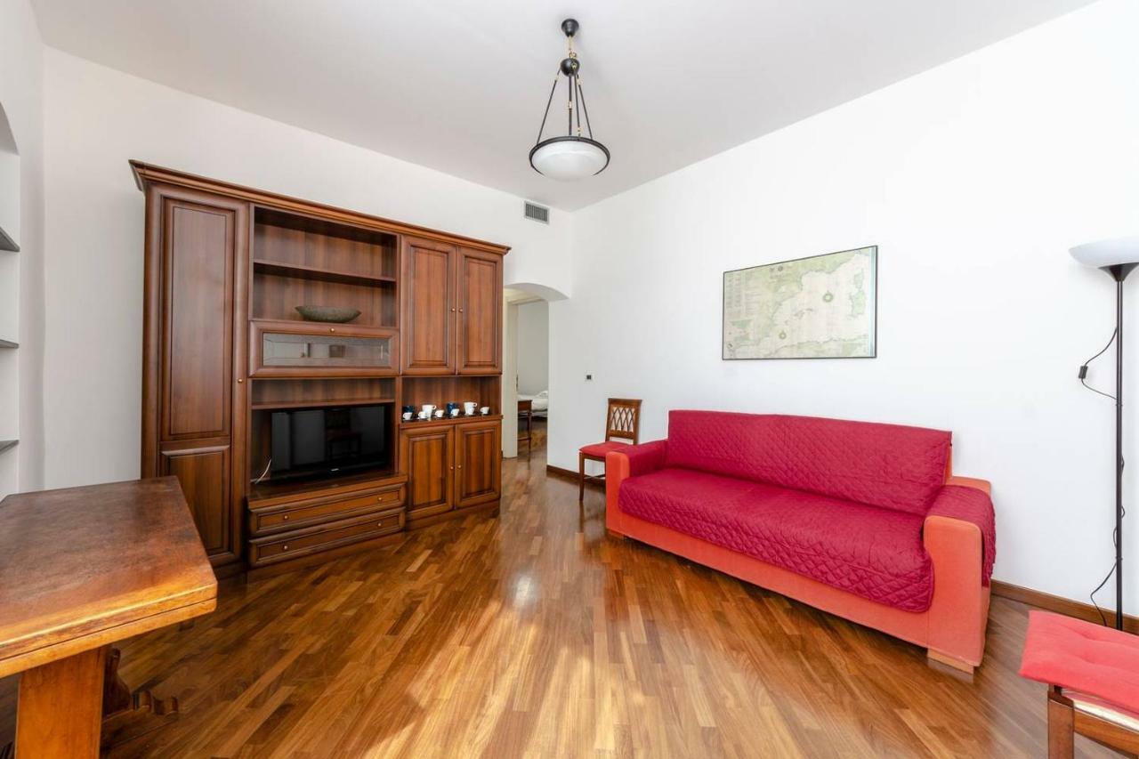 Joivy Apartment For 4 Near The Port Of Genoa Exterior photo