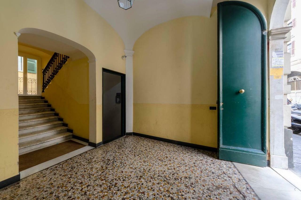 Joivy Apartment For 4 Near The Port Of Genoa Exterior photo